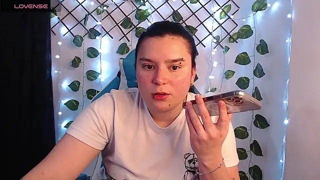 Snapshot of Nika_1_ chatting on April 25, 2026, 3:31 am Nika 1 online show from April 25, 2026, 3:31 am