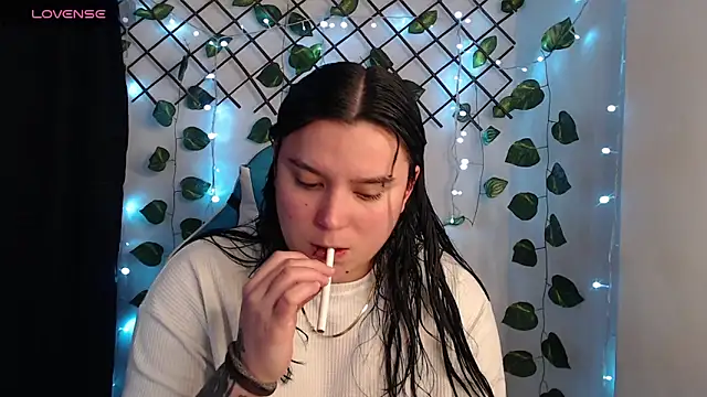 Snapshot of Nika_1_ chatting on April 30, 2026, 12:39 am Nika 1 online show from April 30, 2026, 12:39 am