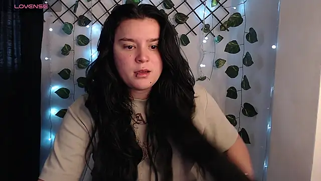 Snapshot of Nika_1_ chatting on May 2, 2026, 9:42 pm Nika 1 online show from May 2, 2026, 9:42 pm