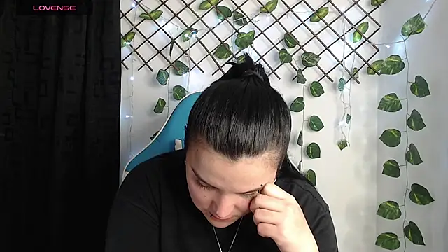 Snapshot of Nika_1_ chatting on May 22, 2026, 1:57 am Nika 1 online show from May 22, 2026, 1:57 am