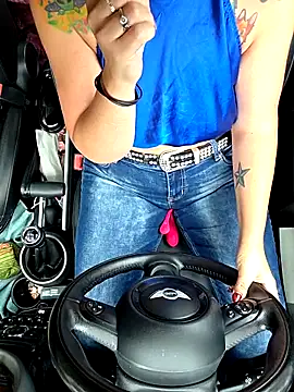 thatonespicychick online show from October 7, 2025, 2:25 pm