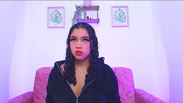 Sara Jhonson online show from December 19, 2024, 11:03 pm