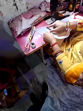 Snapshot of menakshiiikaur chatting on December 2, 2024, 4:53 am menakshiiikaur online show from December 2, 2024, 4:53 am