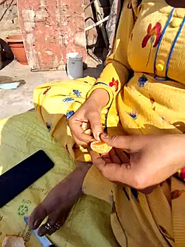 Snapshot of menakshiiikaur chatting on January 28, 2025, 7:43 am menakshiiikaur online show from January 28, 2025, 7:43 am