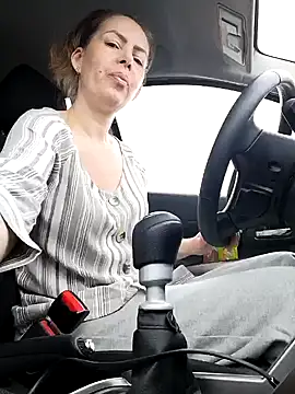 Snapshot of uber_babe chatting on February 27, 2025, 10:15 am uber babe online show from February 27, 2025, 10:15 am