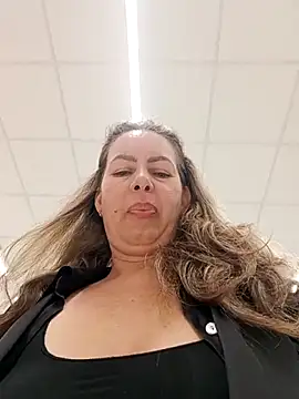 Snapshot of uber_babe chatting on March 13, 2026, 12:01 pm uber babe online show from March 13, 2026, 12:01 pm