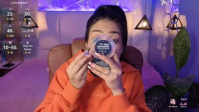 Snapshot of AlessiaVal_ chatting on January 6, 2026, 1:59 pm AlessiaVal online show from January 6, 2026, 1:59 pm