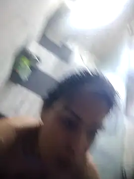 Snapshot of AlessiaVal_ chatting on February 8, 2026, 4:32 pm AlessiaVal online show from February 8, 2026, 4:32 pm