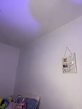 MadelineBenet online show from February 11, 2026, 4:06 am