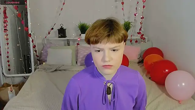 Snapshot of DreamyLuna chatting on January 26, 2025, 10:02 pm DreamyLuna online show from January 26, 2025, 10:02 pm