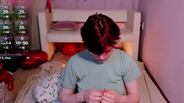 Snapshot of DreamyLuna chatting on February 23, 2025, 3:24 am DreamyLuna online show from February 23, 2025, 3:24 am