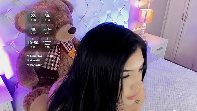 Snapshot of scarlet_hill chatting on December 11, 2024, 5:15 pm scarlet hill online show from December 11, 2024, 5:15 pm