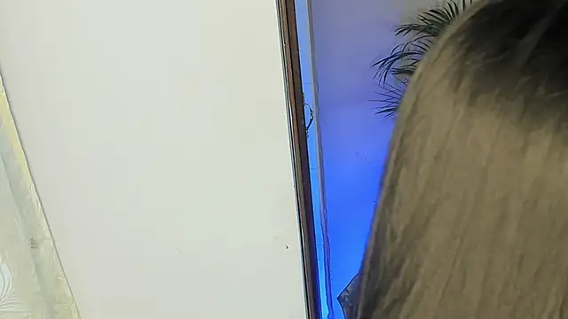 Snapshot of scarlet_hill chatting on January 23, 2025, 1:19 am scarlet hill online show from January 23, 2025, 1:19 am