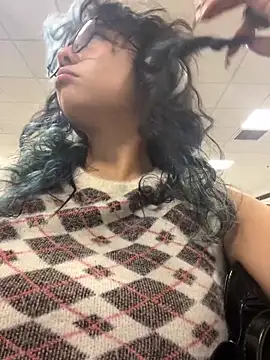 Snapshot of Sweet_Chaos chatting on January 14, 2025, 7:00 pm Sweet Chaos online show from January 14, 2025, 7:00 pm