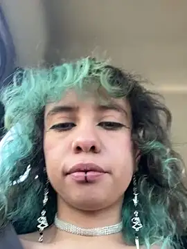 Snapshot of Sweet_Chaos chatting on October 10, 2025, 7:24 pm Sweet Chaos online show from October 10, 2025, 7:24 pm