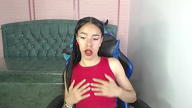 stephania t online show from February 21, 2025, 10:04 pm