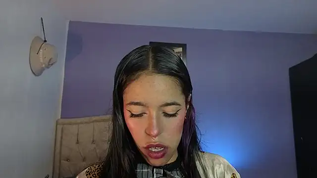 stephania t online show from March 31, 2026, 5:24 pm