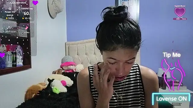 Snapshot of stephania_t chatting on July 7, 2026, 2:21 pm stephania t online show from July 7, 2026, 2:21 pm