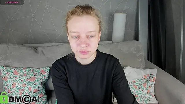 Michelle Blond online show from March 1, 2026, 8:38 am