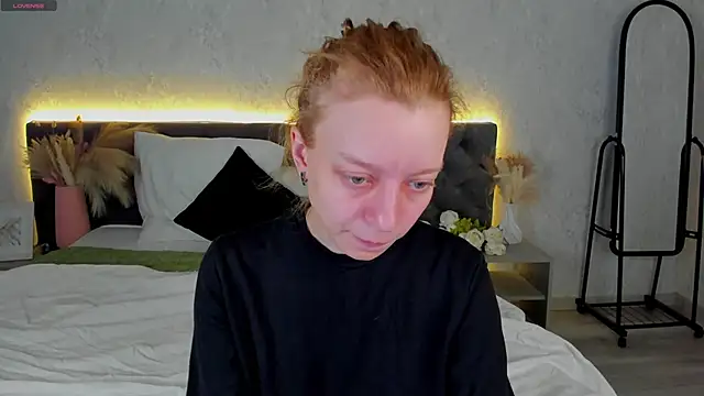 Snapshot of Michelle_Blond chatting on March 12, 2026, 9:26 am Michelle Blond online show from March 12, 2026, 9:26 am