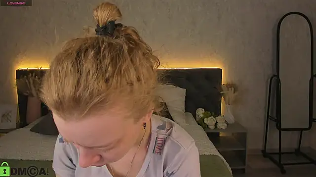 Snapshot of Michelle_Blond chatting on March 14, 2026, 9:26 am Michelle Blond online show from March 14, 2026, 9:26 am