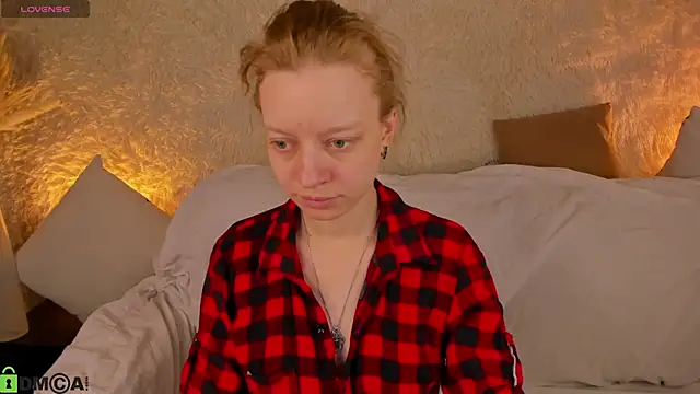 Snapshot of Michelle_Blond chatting on March 24, 2026, 7:24 am Michelle Blond online show from March 24, 2026, 7:24 am