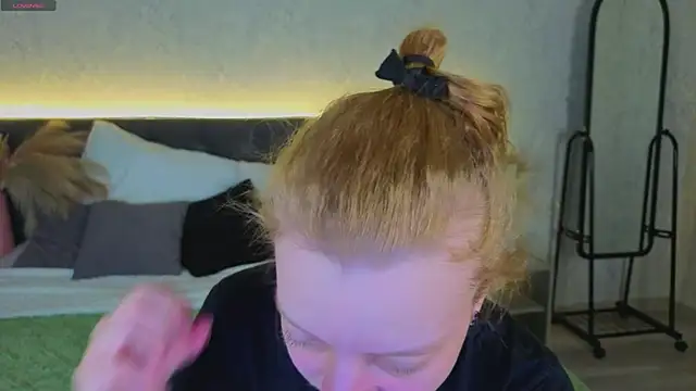 Snapshot of Michelle_Blond chatting on April 5, 2026, 9:39 am Michelle Blond online show from April 5, 2026, 9:39 am