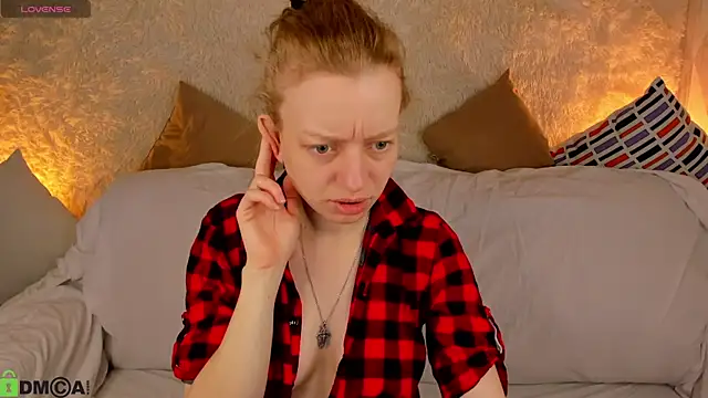 Snapshot of Michelle_Blond chatting on April 6, 2026, 1:03 am Michelle Blond online show from April 6, 2026, 1:03 am