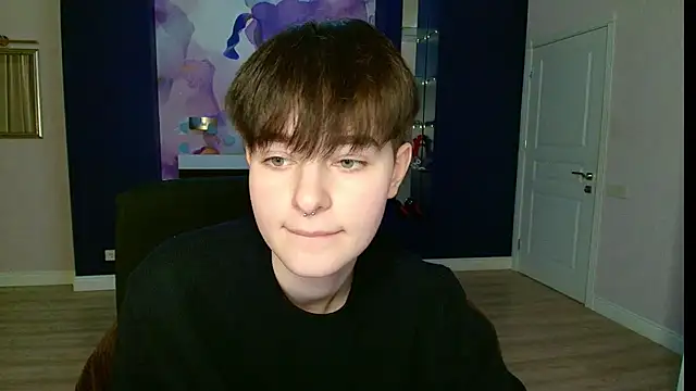 EmiliaYours online show from February 24, 2025, 4:36 pm