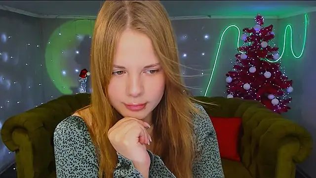 holy kitty online show from December 4, 2024, 9:29 am