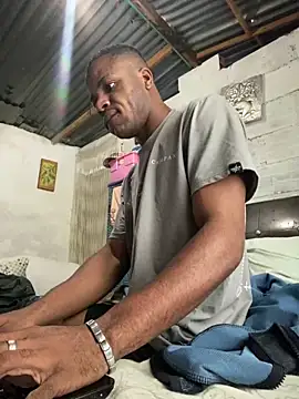 ElNegroRony online show from December 31, 2024, 2:36 pm