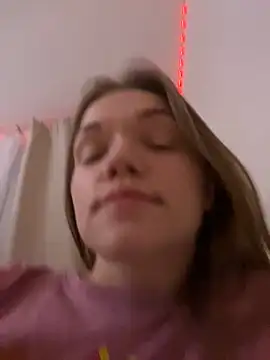 KitteCat online show from October 28, 2025, 3:25 pm