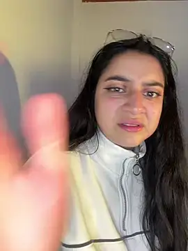 Cassie-millers online show from December 5, 2024, 11:29 pm