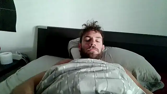 alpha-hunk online show from October 4, 2025, 6:55 am