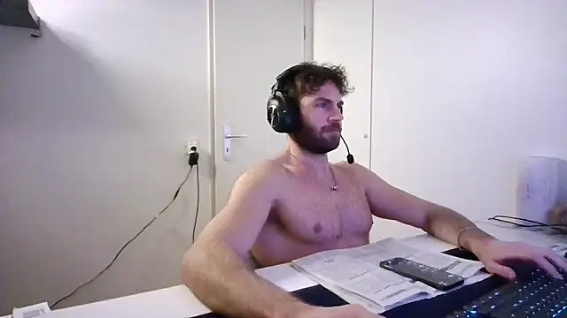 alpha-hunk online show from January 5, 2026, 5:27 pm