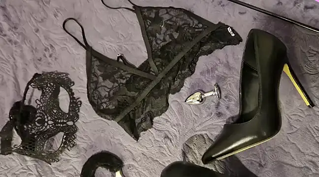 Snapshot of culbutemoi4 chatting on March 10, 2025, 1:10 pm culbutemoi4 online show from March 10, 2025, 1:10 pm