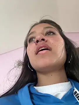 Snapshot of Kyna_euphoria chatting on December 19, 2024, 8:02 pm Kyna euphoria online show from December 19, 2024, 8:02 pm