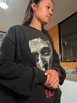 Snapshot of Kyna_euphoria chatting on January 12, 2025, 1:42 am Kyna euphoria online show from January 12, 2025, 1:42 am