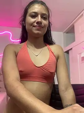 Snapshot of Kyna_euphoria chatting on January 23, 2025, 1:30 am Kyna euphoria online show from January 23, 2025, 1:30 am