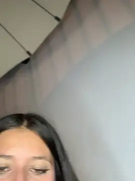 Snapshot of Kyna_euphoria chatting on January 26, 2025, 1:52 am Kyna euphoria online show from January 26, 2025, 1:52 am