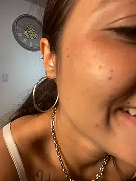 Snapshot of Kyna_euphoria chatting on February 1, 2025, 3:41 am Kyna euphoria online show from February 1, 2025, 3:41 am