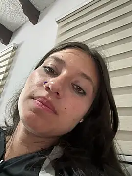 Snapshot of Kyna_euphoria chatting on February 3, 2025, 1:41 am Kyna euphoria online show from February 3, 2025, 1:41 am