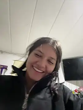 Snapshot of Kyna_euphoria chatting on February 26, 2025, 11:37 pm Kyna euphoria online show from February 26, 2025, 11:37 pm