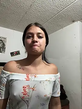 Snapshot of Kyna_euphoria chatting on March 1, 2025, 3:53 am Kyna euphoria online show from March 1, 2025, 3:53 am