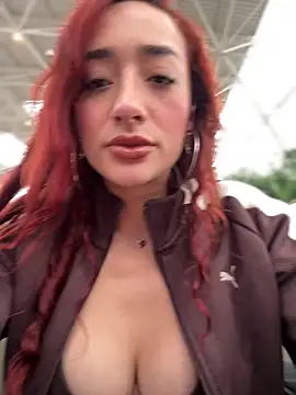 ariiel  online show from April 22, 2026, 10:11 pm