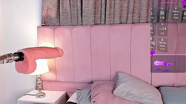 aurora divine online show from February 24, 2025, 10:25 pm