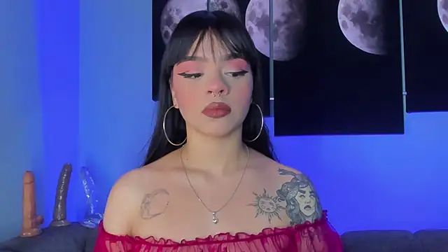 Snapshot of maddy_walker chatting on December 9, 2024, 8:54 pm maddy walker online show from December 9, 2024, 8:54 pm