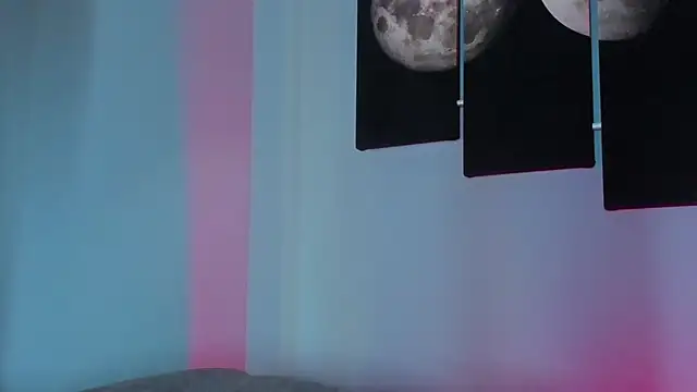 Snapshot of maddy_walker chatting on December 14, 2024, 12:22 am maddy walker online show from December 14, 2024, 12:22 am