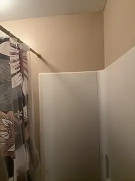 choclatepeaach online show from March 22, 2026, 4:10 pm