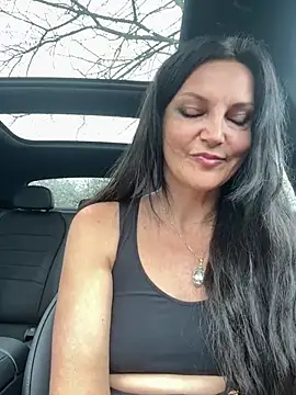 -OLYA- online show from April 12, 2026, 12:43 pm